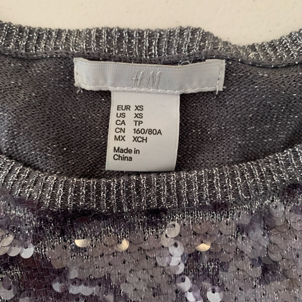 H&M sequin sweater - Picture 2 of 6